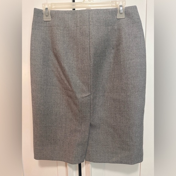 J. Crew Gray Wool Pencil Lined Plain Skirt Size 4 - Picture 4 of 6